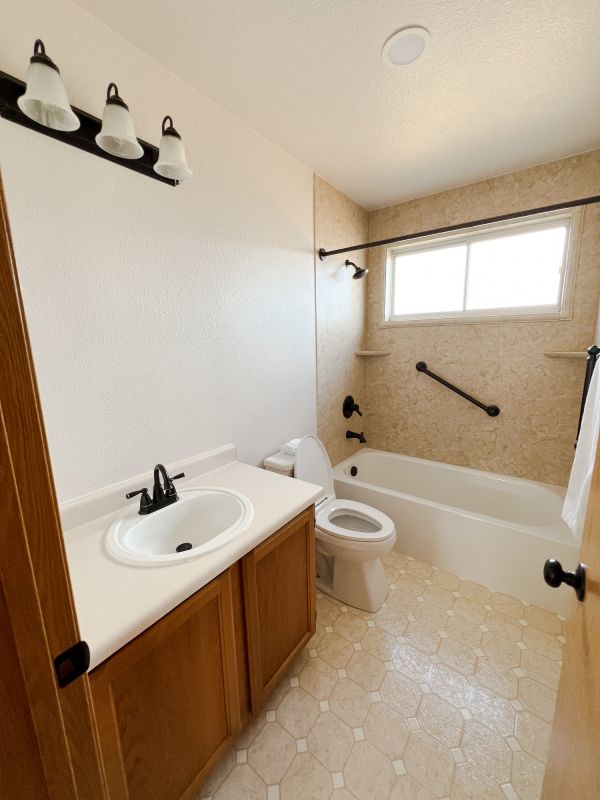 Top Bathroom Remodeling Companies in Cuyahoga Falls, OH